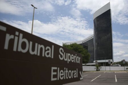 TSE começa a julgar ações contra Bolsonaro por abusos no 7 de setembro