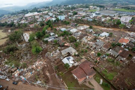 Com volta da chuva, Defesa Civil alerta para risco de inundação nas regiões Sul e Oeste do RS
