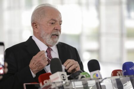 Lula celebra aprovação da reforma tributária: ‘fazer o Brasil crescer ainda mais’