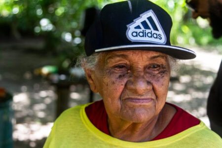Dona Nini, 86 anos, liderança do Quilombo do Buri. Foto: Tacun Lecy/Agência Pública
