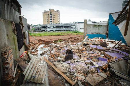 Casas na Vila Kédi começaram a ser derrubadas no começo de novembro. Foto: Joana Berwanger/Sul21