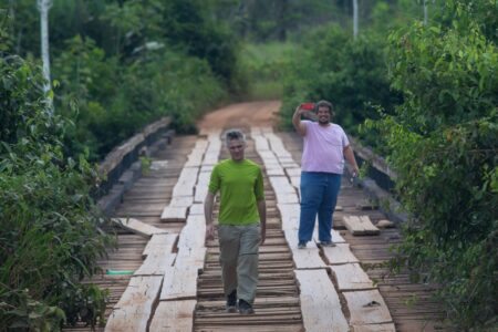 Filme os desafios enfrentados pelos jornalistas que cobrem a violência contra os indígenas na Amazônia. Foto: Divulgação