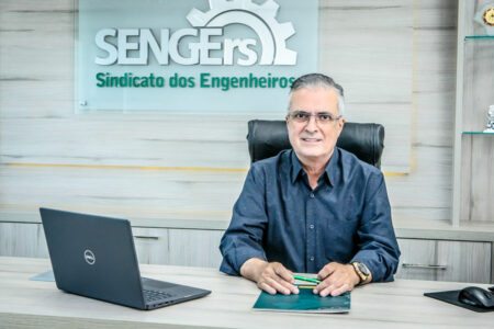 Cezar Henrique Ferreira é reeleito para a presidência do SENGE-RS