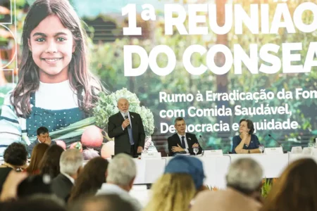 Lula regulamenta iniciativas para melhorar o acesso à alimentação 