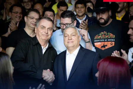 Bolsonaro e Viktor Orbán. Foto: Reprodução/X