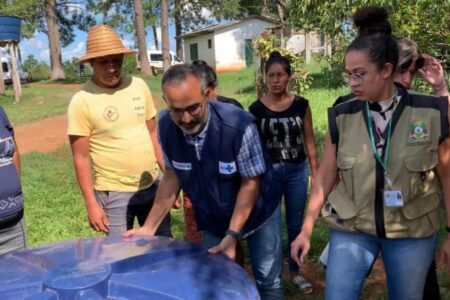 Profissionais da Secretaria da Saúde participam de inspeção contra o mosquito da dengue na Terra Indígena do Guarita, no município de Redentora | Foto: Patrícia Bitencurt (ACS/SES)