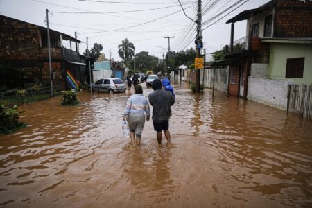 Defesa Civil da Capital emite alerta preventivo para risco de inundação em regiões ribeirinhas