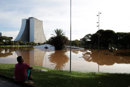 Reconstruir infraestrutura atingida por chuvas  no RS custará R$ 19 bi, estima governo