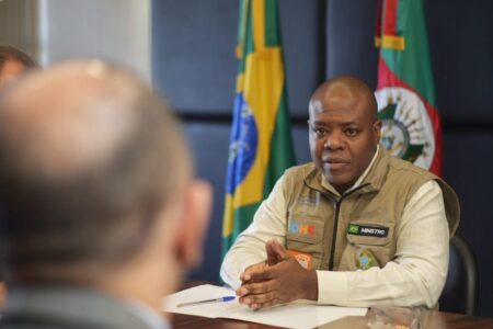 ‘O Rio Grande do Sul vive uma distopia’, diz ministro dos Direitos Humanos