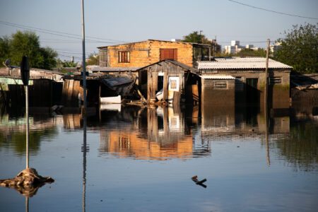 Enchente no bairro Humaitá, Porto Alegre Foto: Isabelle Rieger/Sul21
