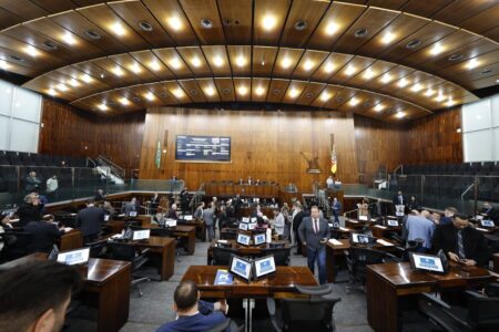 Sessão plenária desta terça. Foto: Marcelo Oliveira/ALRS